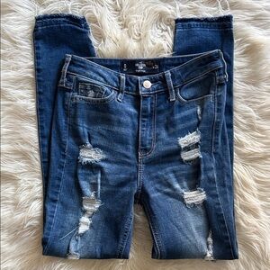 👖HOLLISTER HIGH RISE CROP JEANS👖